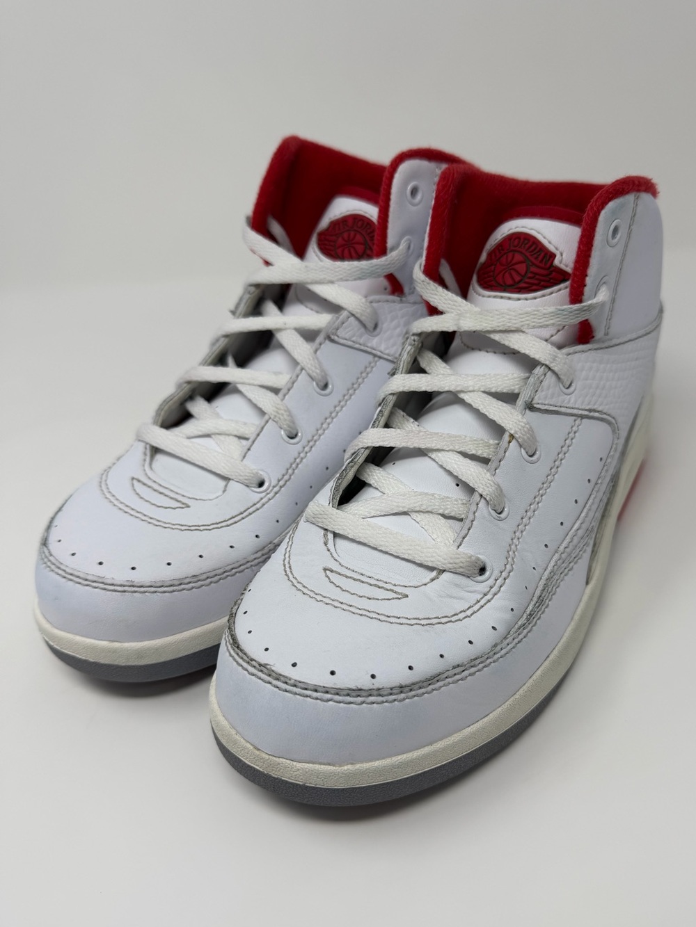 Kids Jordan 2 White and Red High-Top Sneakers Sz. 3y